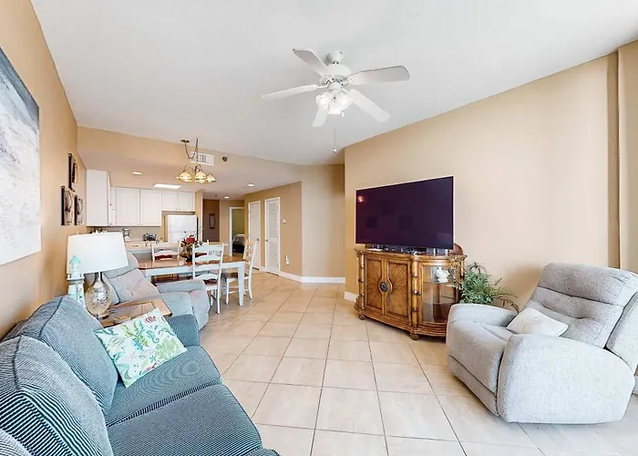 Gulf-front W Shaded Balcony Ac Wifi & Shared Pools Hot Tubs & Gym Holiday home *