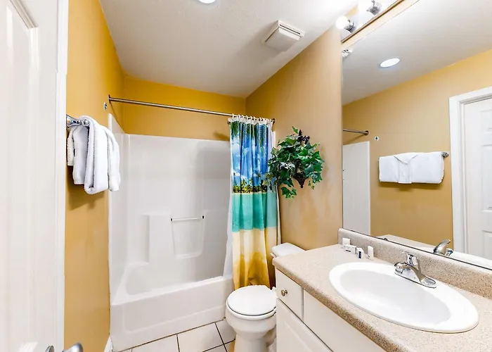 Holiday home Gulf-front W Shaded Balcony Ac Wifi & Shared Pools Hot Tubs & Gym Gulf Shores