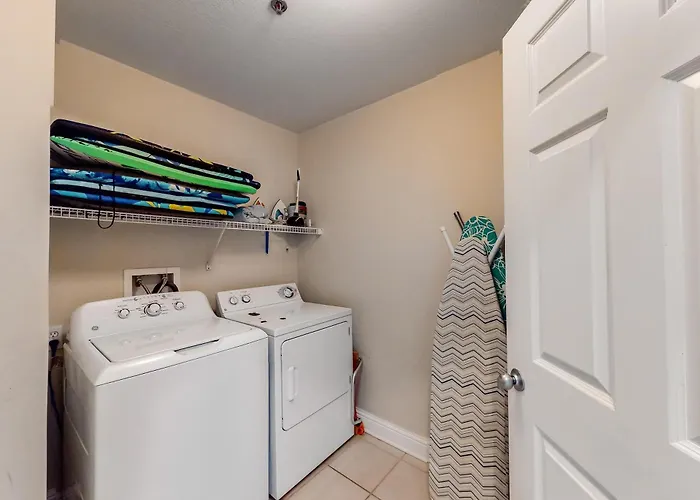 Gulf-front W Shaded Balcony Ac Wifi & Shared Pools Hot Tubs & Gym * Gulf Shores