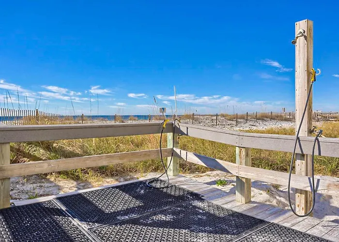 Gulf-front W Shaded Balcony Ac Wifi & Shared Pools Hot Tubs & Gym Holiday home